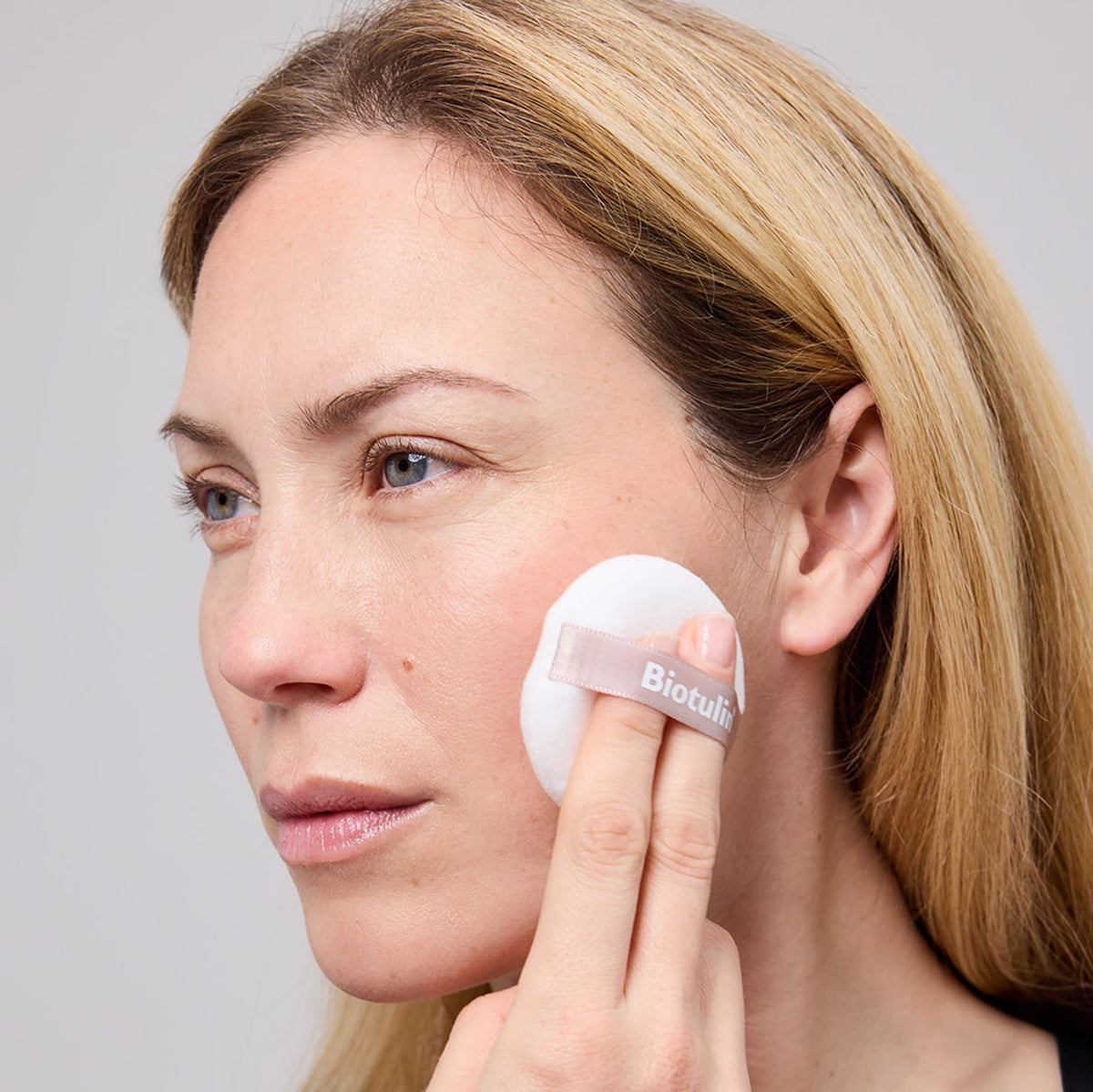 Descriptive alt text