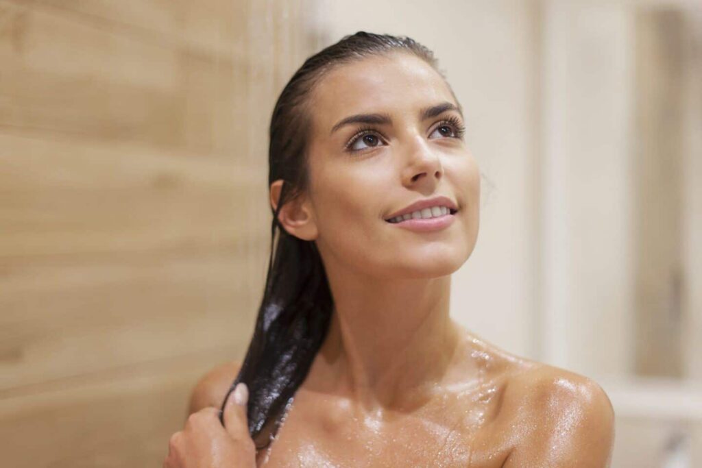 Why using coconut oil on myself before showering