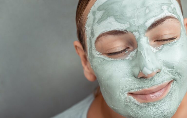 Facial anti aging mask for a Healthy skin until old age