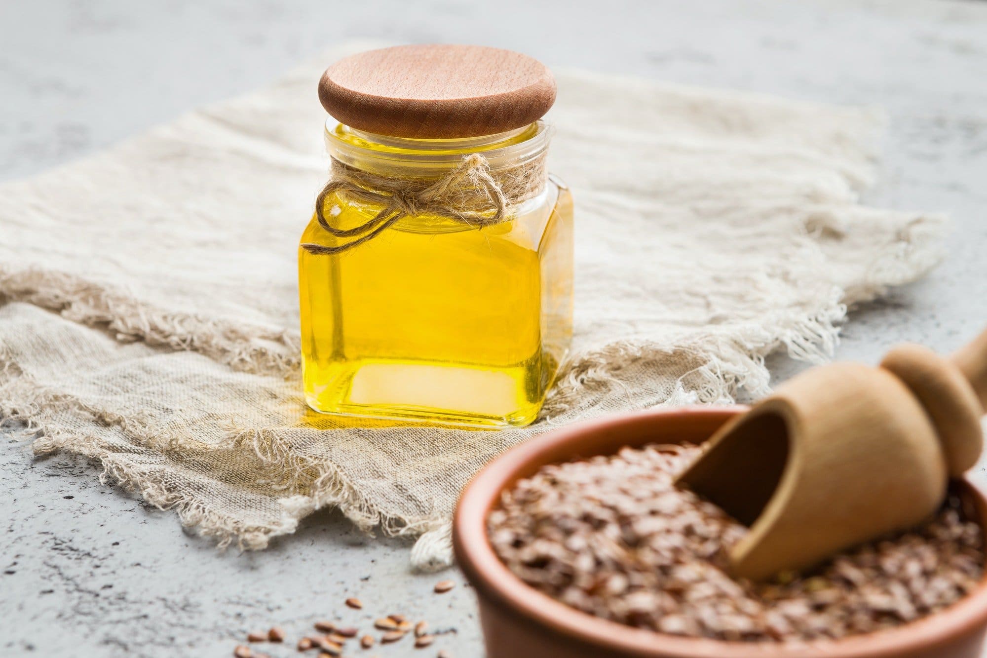 Hrana proti staranju: Laneno seme in laneno olje pomagata proti gubam